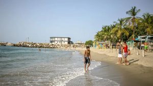 actividades-turisticas-en-playas-de-la-guaira-se-reanudaran-este-31-de-octubre-71183