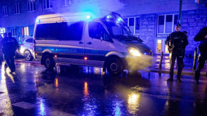 la-policia-blinda-la-sede-del-tribunal-constitucional-de-polonia-en-plena-crisis-interna-71195