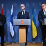 zelenski-presenta-propuestas-de-paz-a-enviado-de-ee-uu-mientras-trump-presiona-a-kiev-para-negocia-70532